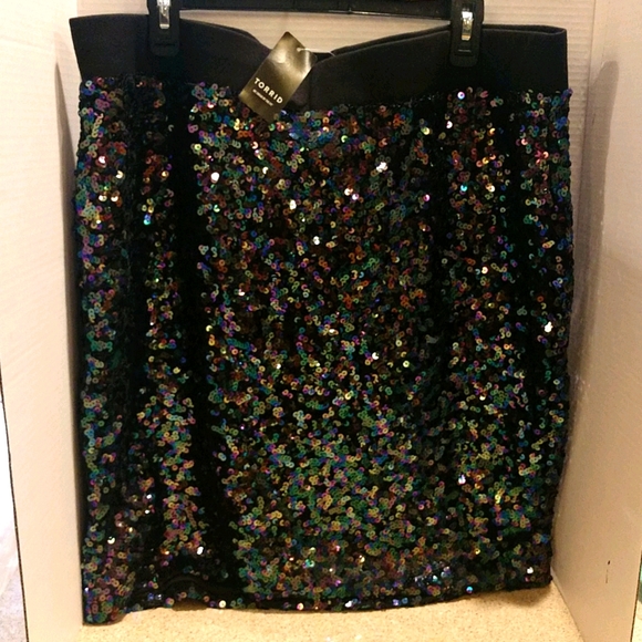 New Torrid Sequined Skirt size 3